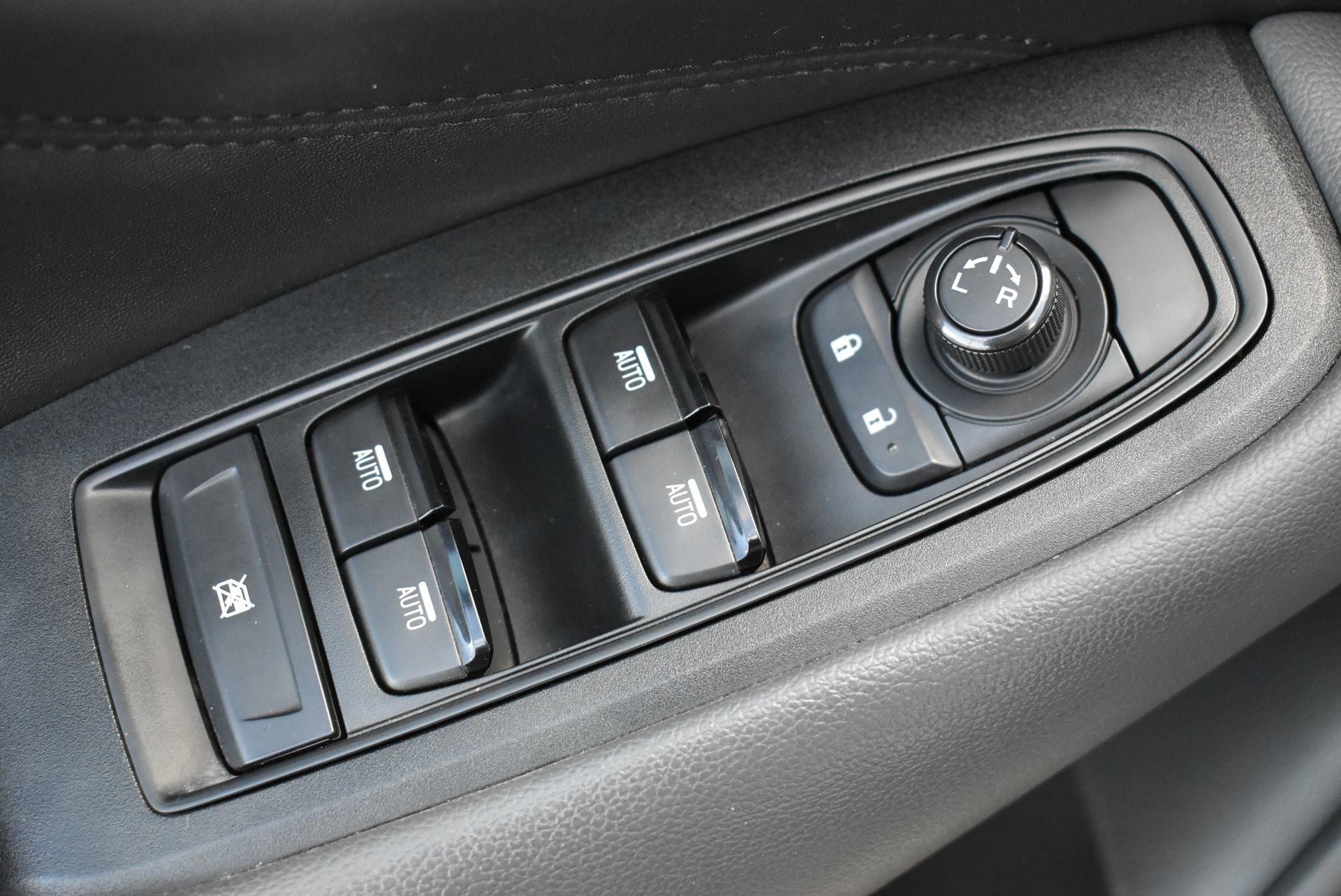 Used 2024 Subaru Outback Wilderness AWD/4WD image 13