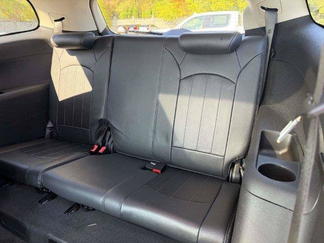 Used 2013 Buick Enclave Leather FWD image 15