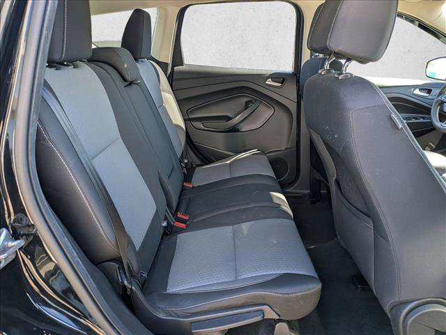 Used 2017 Ford Escape SE image 19