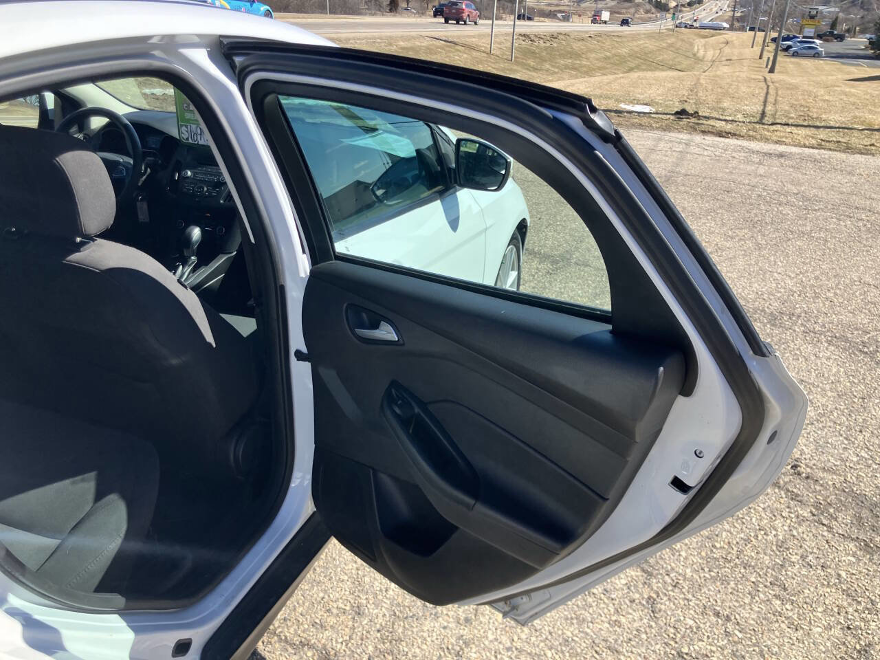 Used 2017 Ford Focus SE image 20