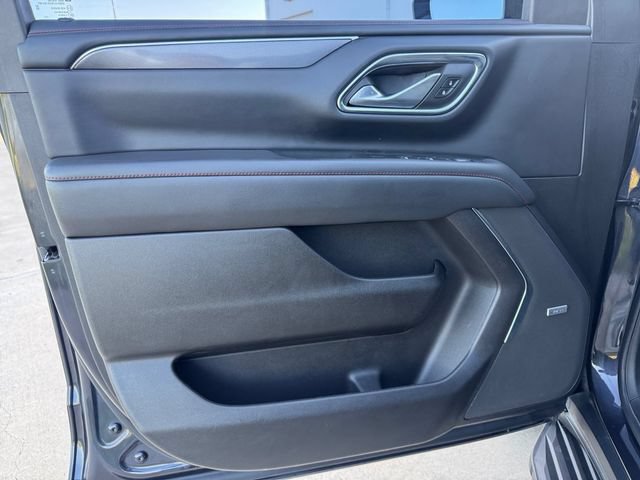 Used 2023 Chevrolet Tahoe RST w/ Luxury Package RWD image 4