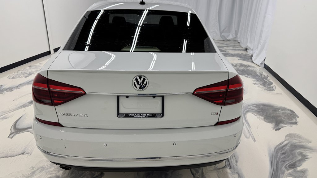 Used 2017 Volkswagen Passat 1.8T SEL Premium FWD image 7