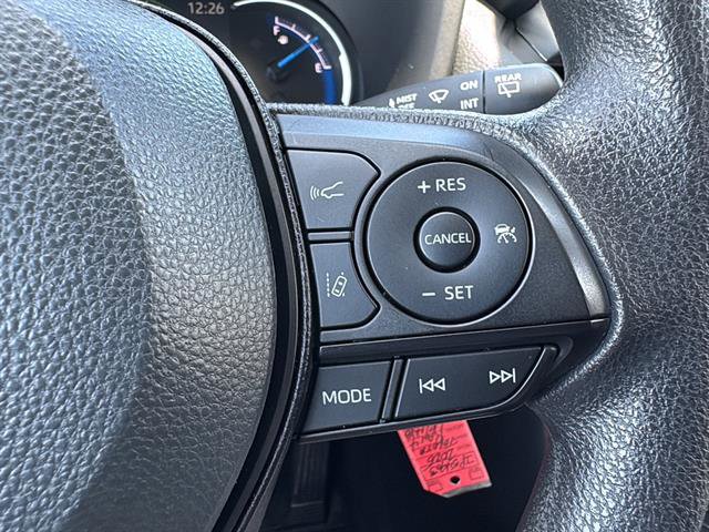 Used 2025 Toyota RAV4 LE AWD/4WD image 18