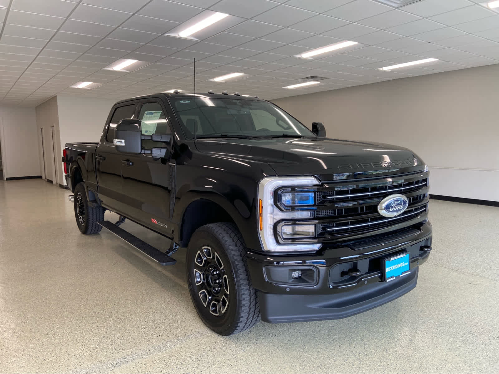 New 2025 Ford F250 Platinum image 3