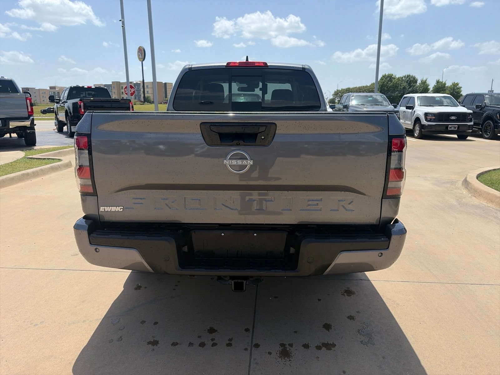 Used 2025 Nissan Frontier SV RWD image 6