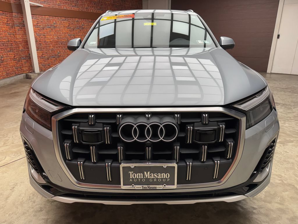 Used 2025 Audi Q7 3.0T Premium Plus AWD/4WD image 9