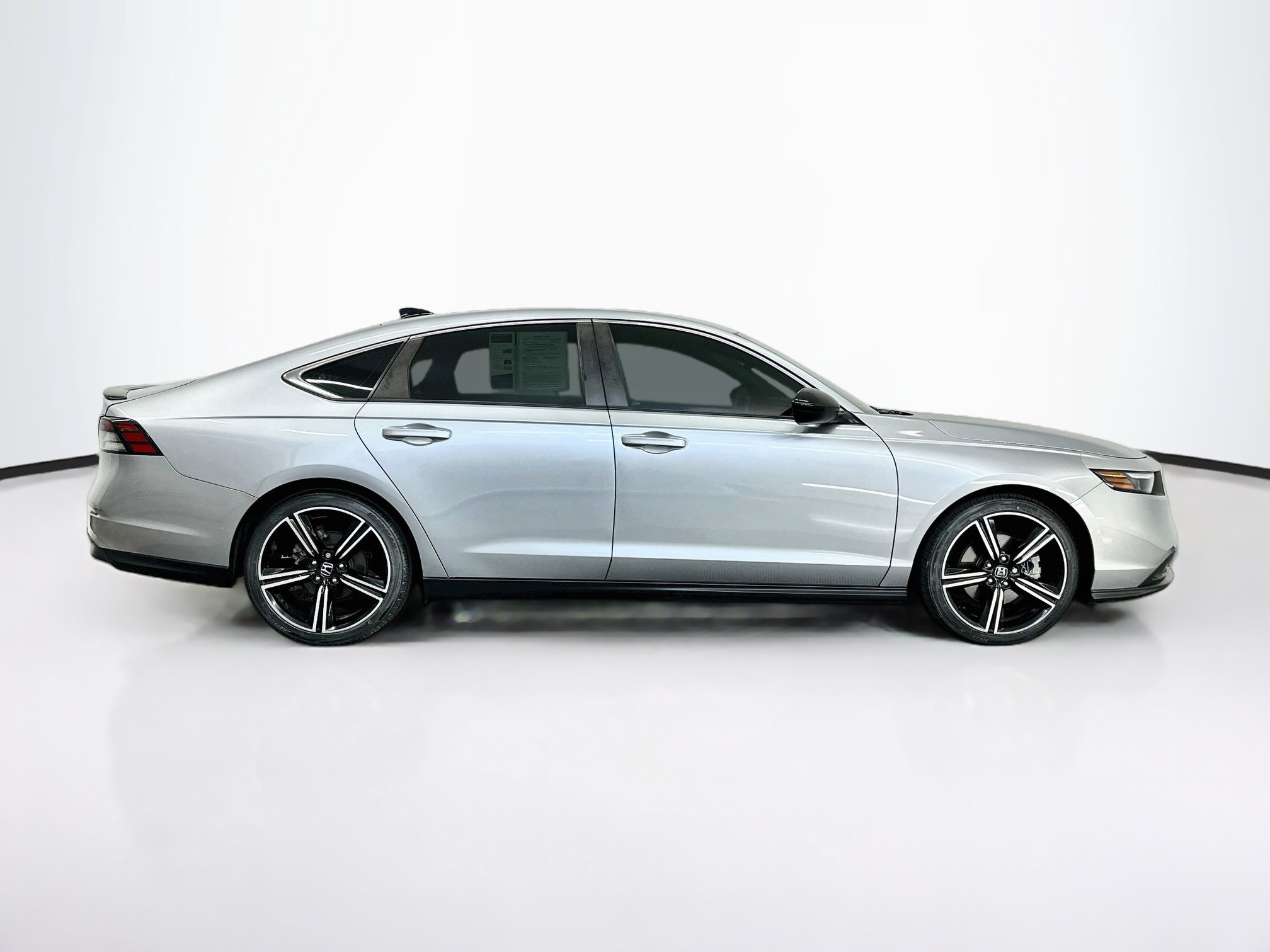Used 2023 Honda Accord Sport image 10