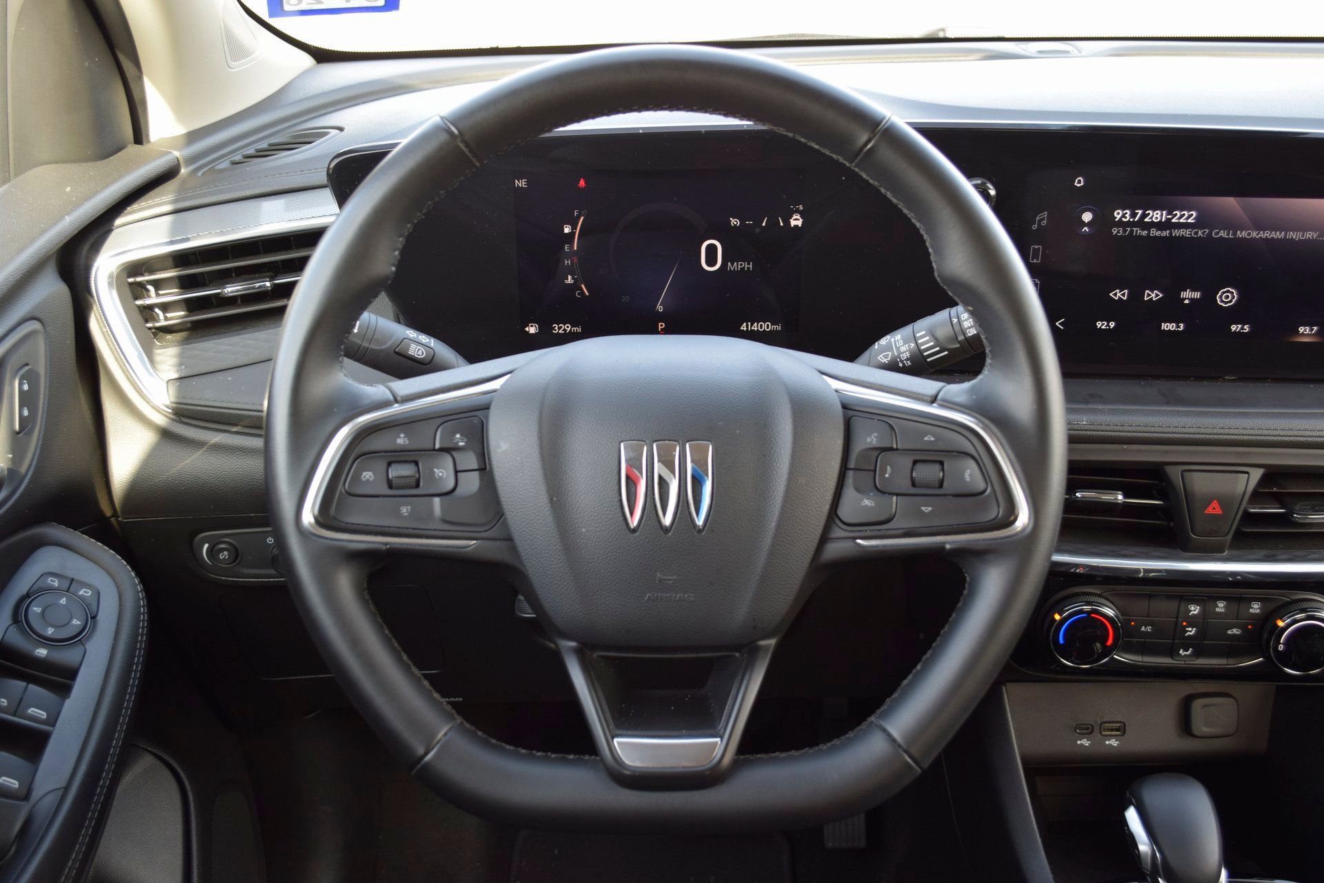 Used 2024 Buick Encore GX Sport Touring image 11