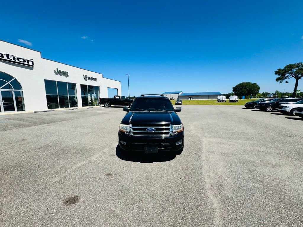 Used 2016 Ford Expedition XLT w/ Equipment Group 202A image 9
