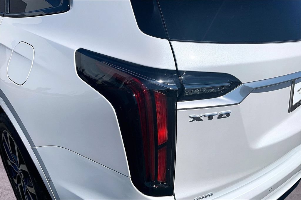 Used 2023 Cadillac XT6 Sport w/ Platinum Package AWD/4WD image 28