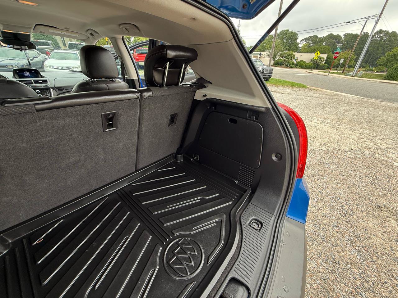 Used 2013 Buick Encore AWD image 33