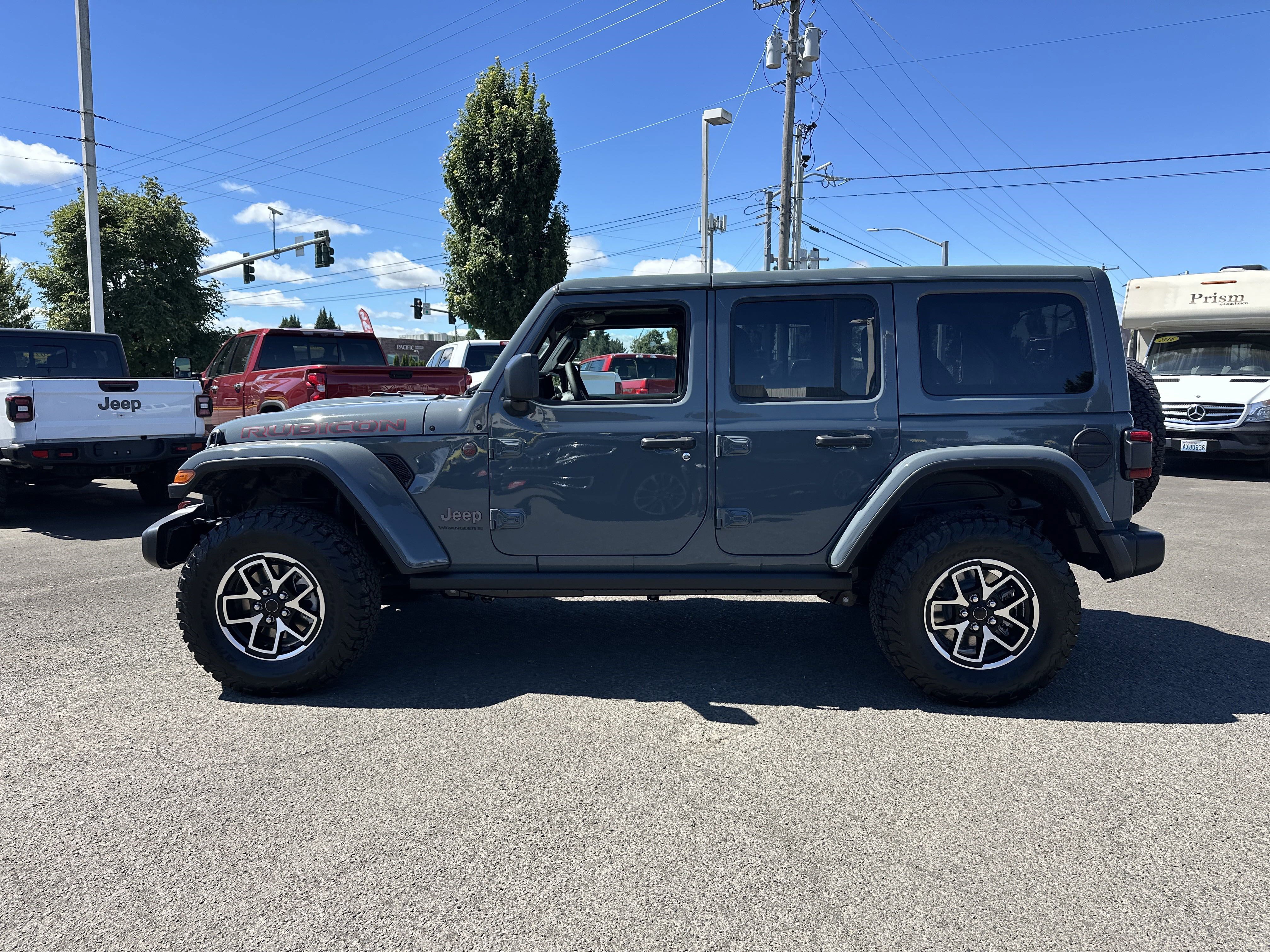New 2025 Jeep Wrangler Unlimited Rubicon w/ Convenience Group image 2