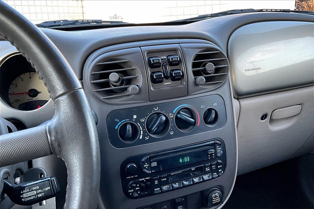 Used 2002 Chrysler PT Cruiser Limited image 9