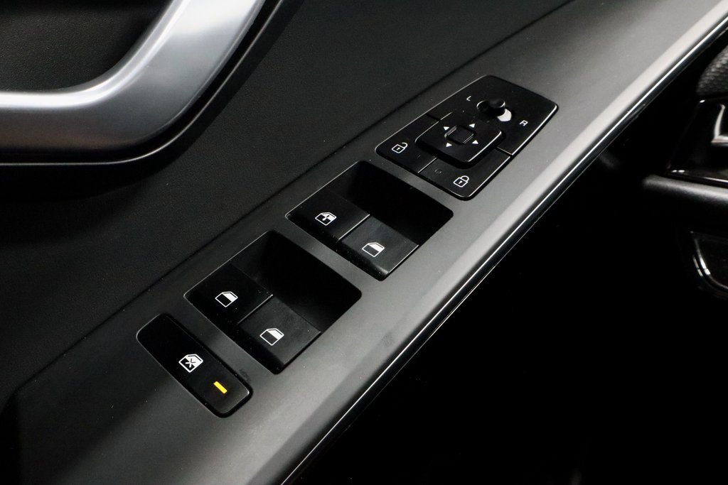 Used 2023 Kia Niro EX image 27