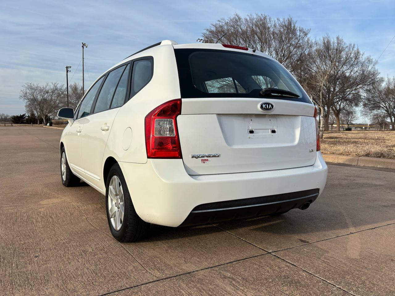 Used 2007 Kia Rondo LX FWD image 7
