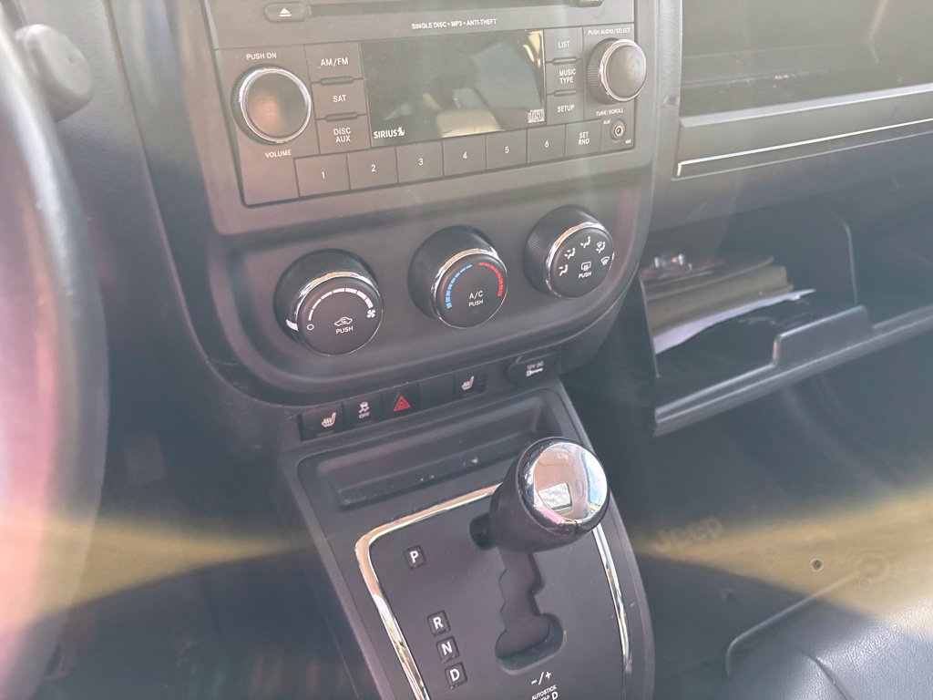 Used 2015 Jeep Patriot High Altitude AWD/4WD image 18