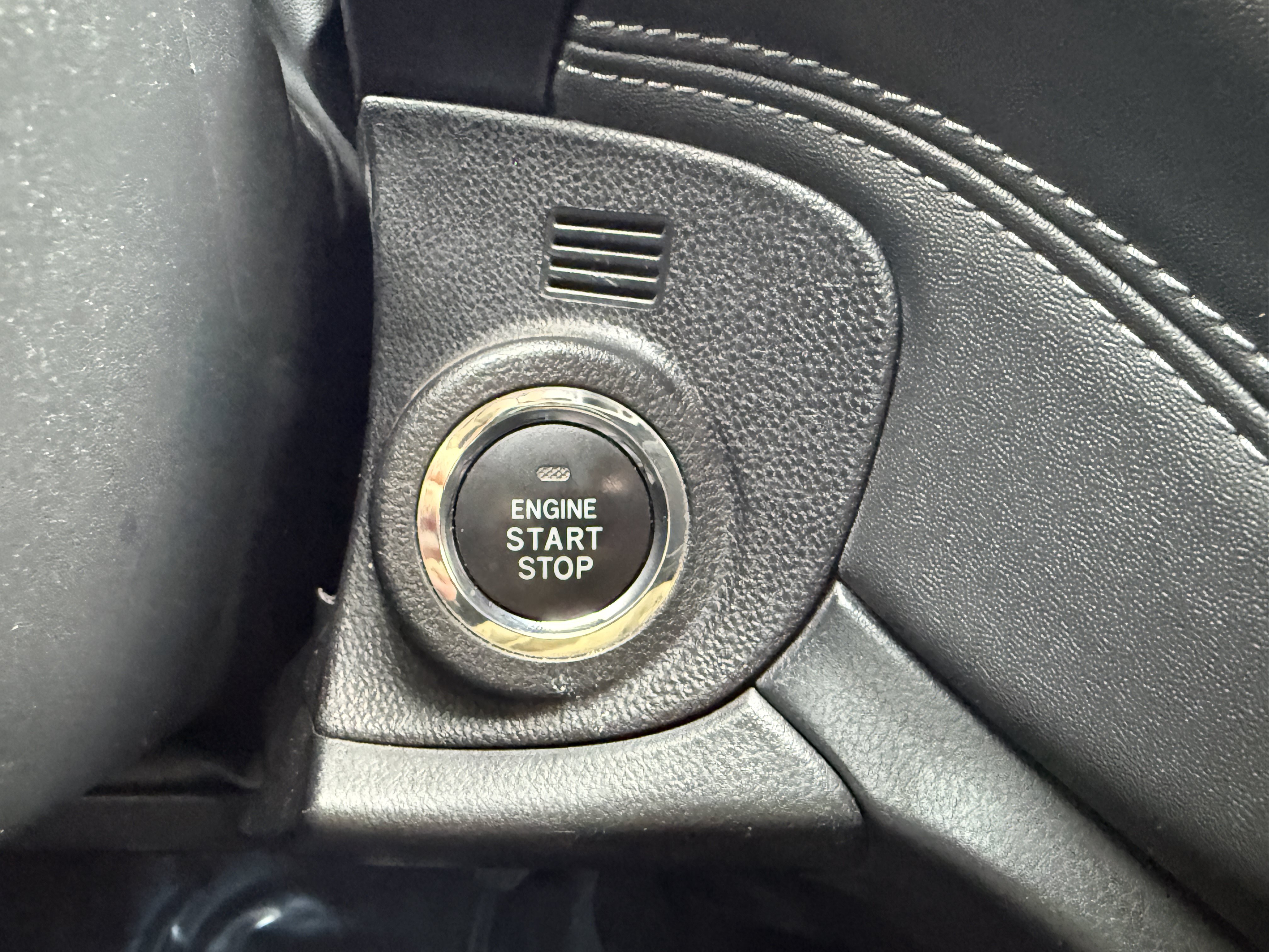 Used 2022 Subaru Outback Limited AWD/4WD image 23