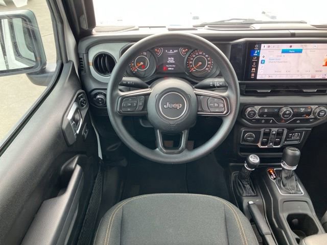 Used 2025 Jeep Gladiator Sport AWD/4WD image 23