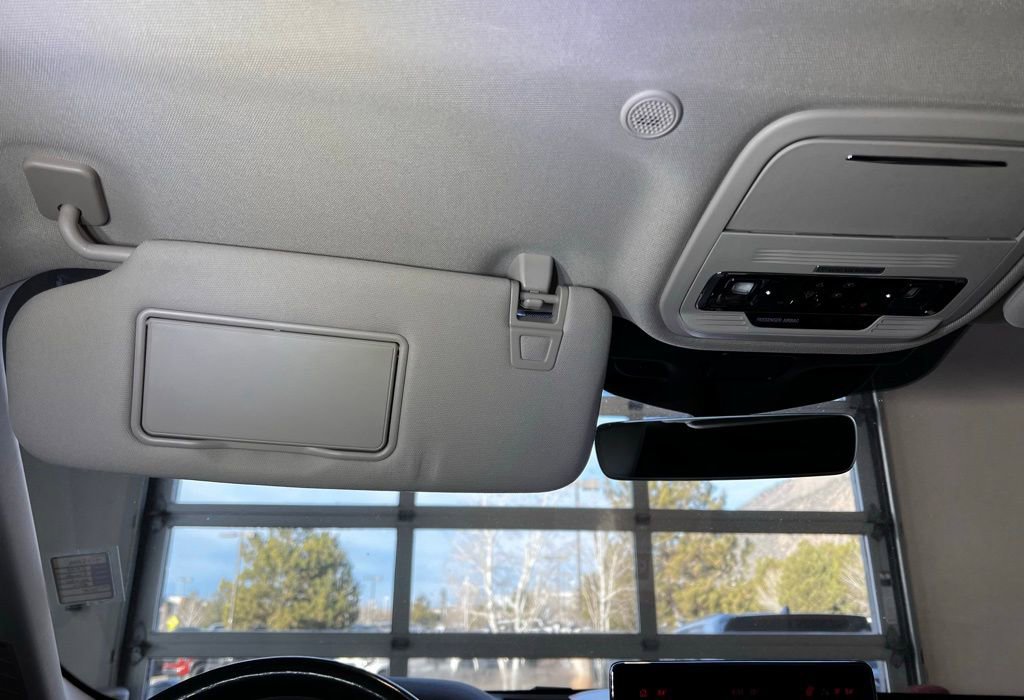 Used 2023 Lincoln Aviator Reserve w/ Equipment Group 201A image 38