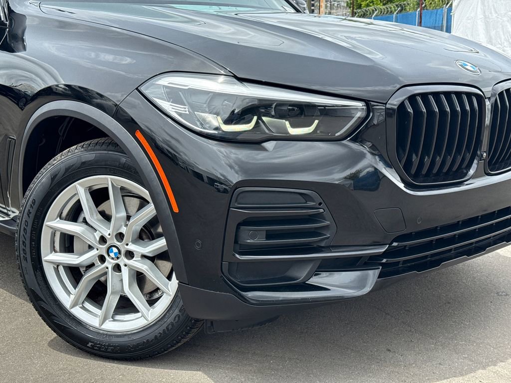 Used 2022 BMW X5 sDrive40i w/ Premium Package RWD image 6