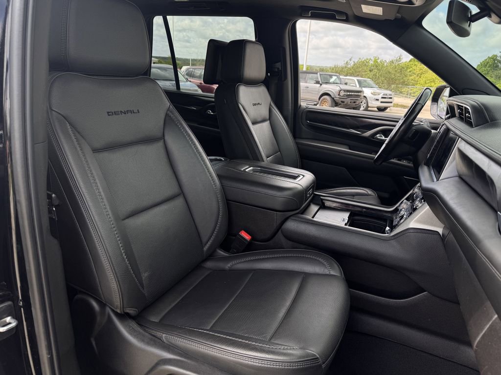 Used 2021 GMC Yukon Denali AWD/4WD image 29