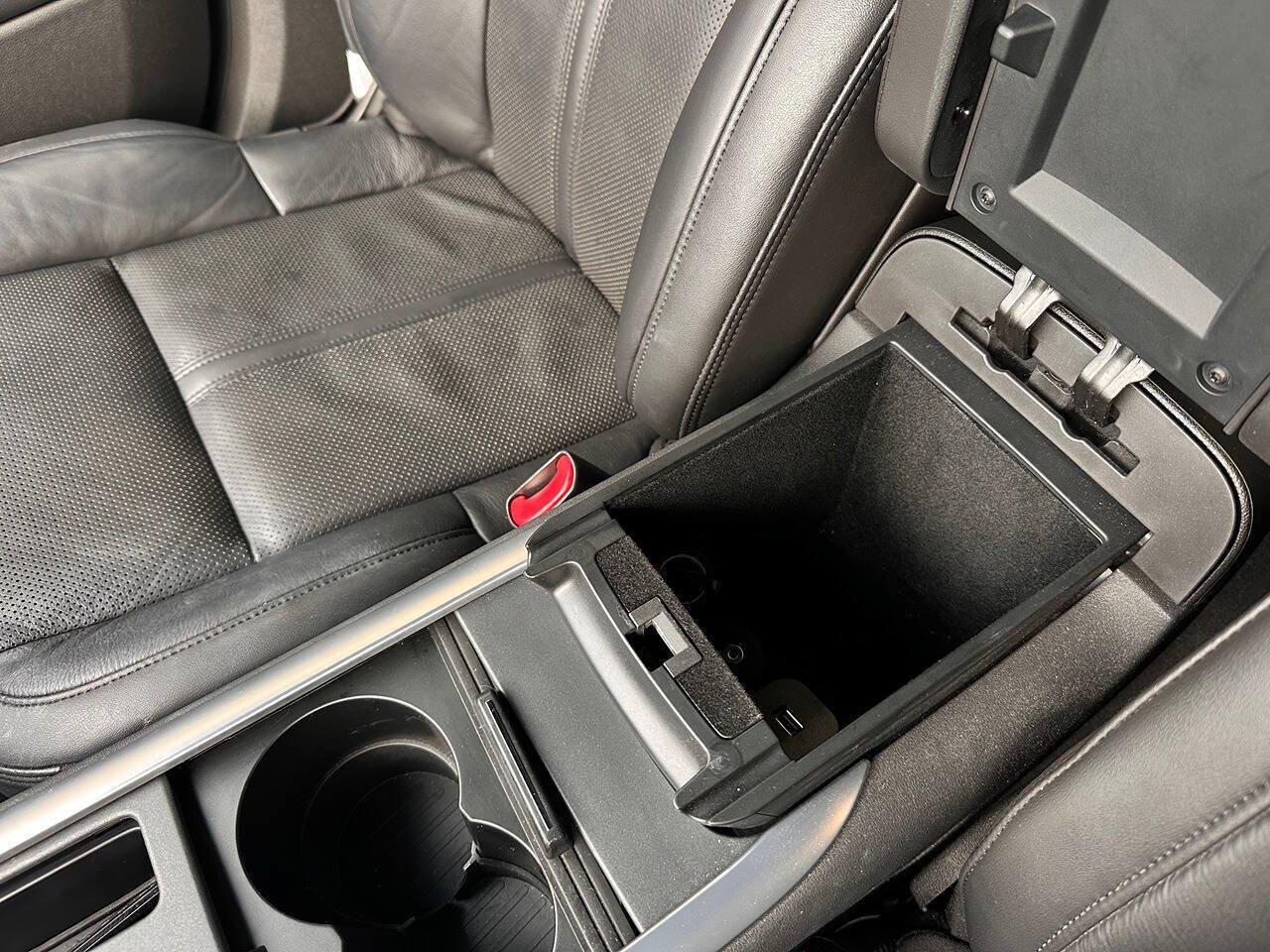 Used 2009 Lincoln MKS FWD image 56