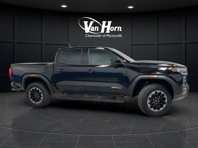 Used 2026 GMC Canyon AT4 w/ AT4 Premium Package AWD/4WD image 8