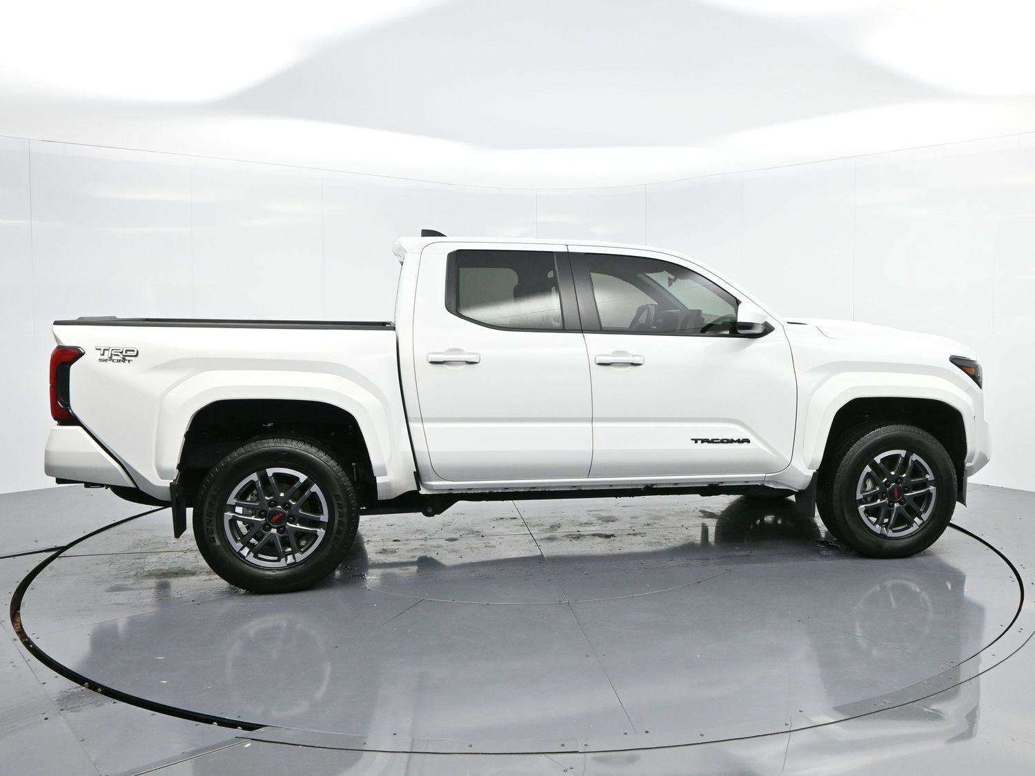 Used 2024 Toyota Tacoma TRD Sport image 8