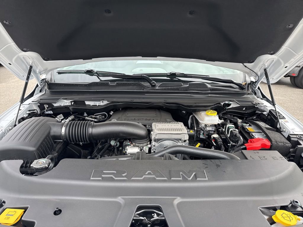 New 2026 RAM 1500 Laramie AWD/4WD image 34