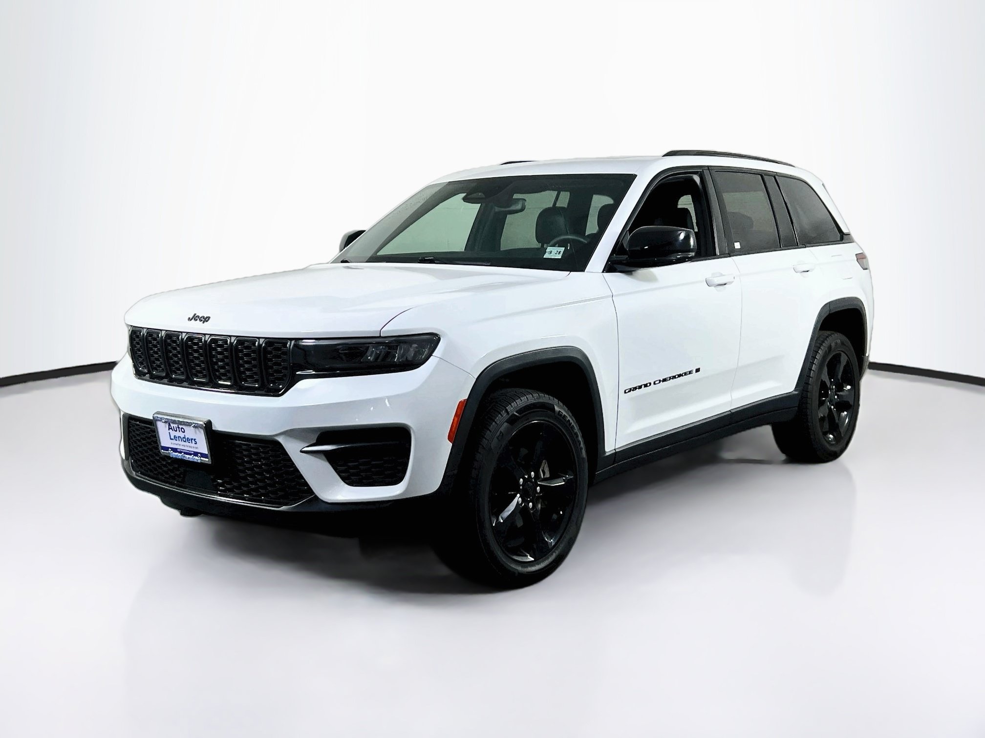 Used 2023 Jeep Grand Cherokee Altitude AWD/4WD image 1