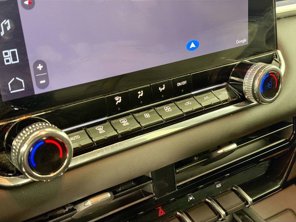 Used 2024 GMC Canyon Elevation w/ Convenience Package image 16