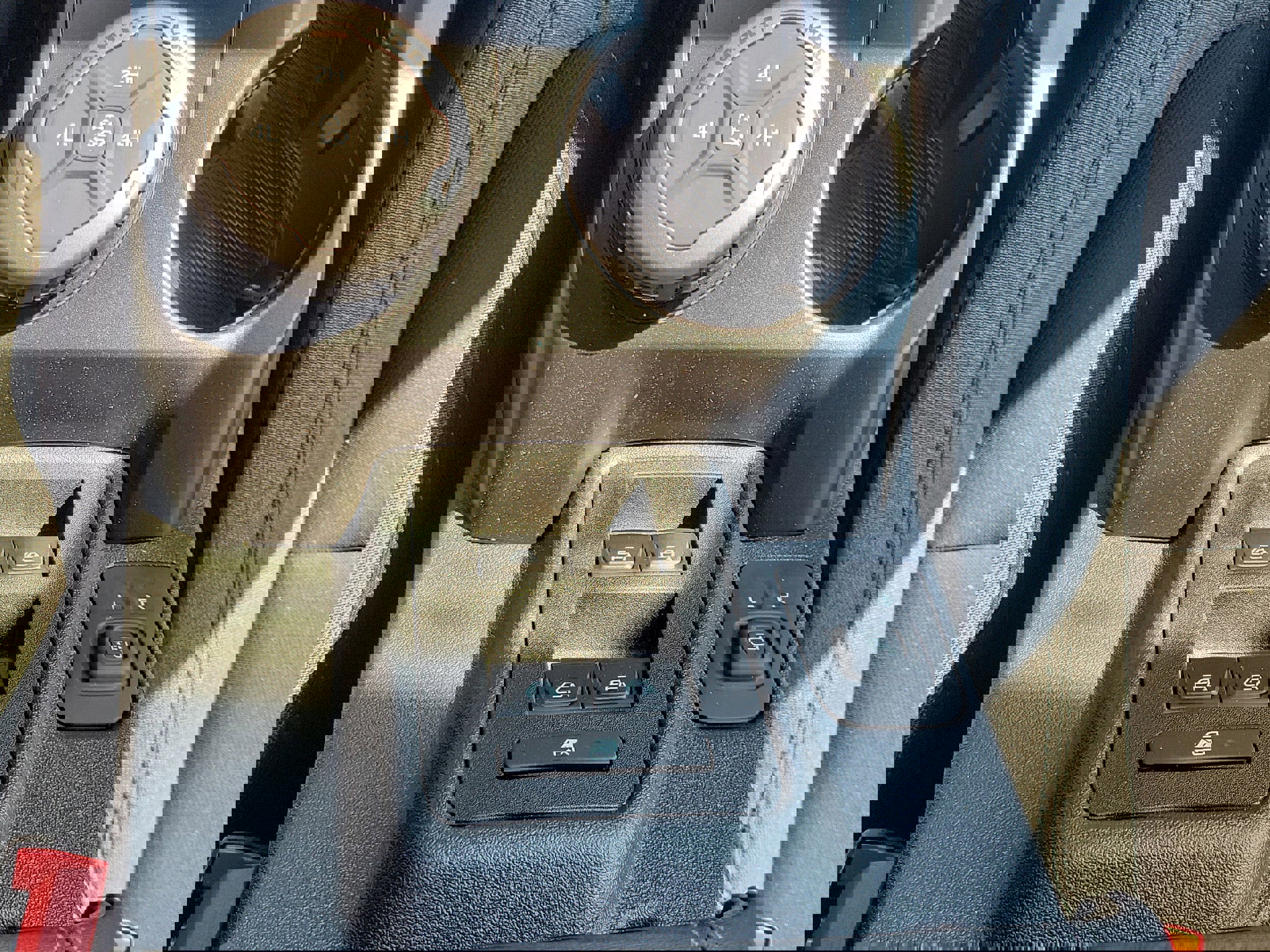 New 2025 Ford Bronco 4-Door image 30