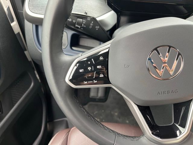 Certified 2025 Volkswagen ID. Buzz Pro S image 45