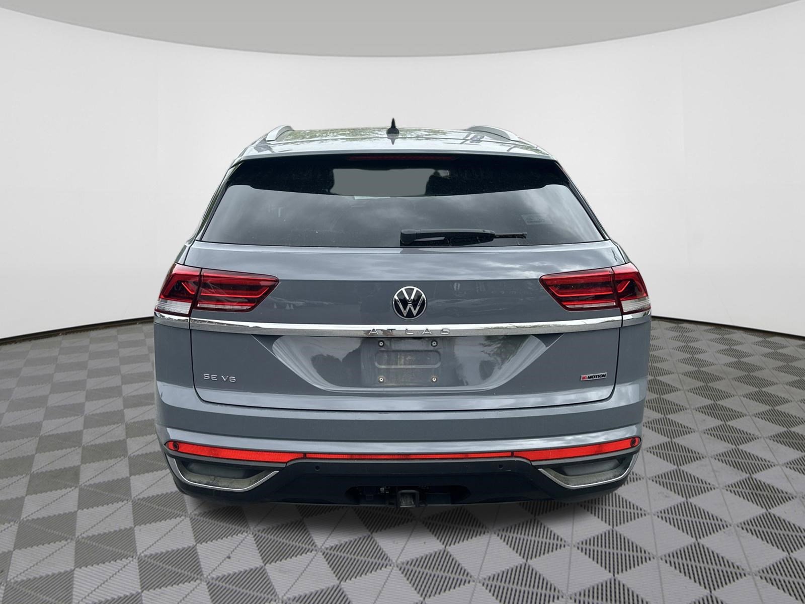 Used 2022 Volkswagen Atlas Cross Sport SE AWD/4WD image 6