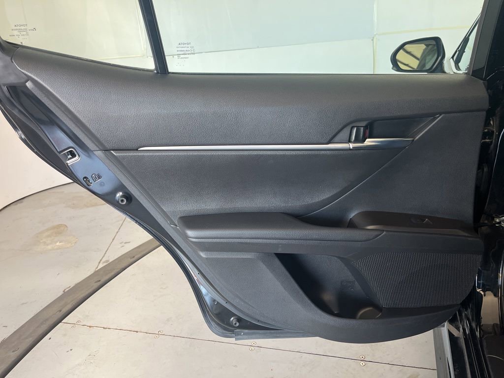 Used 2023 Toyota Camry SE FWD image 27