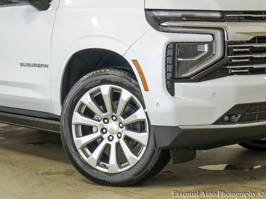 New 2026 Chevrolet Suburban Premier image 4