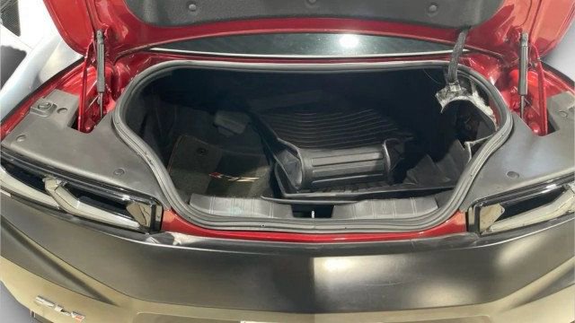 Used 2018 Chevrolet Camaro ZL1 RWD image 9