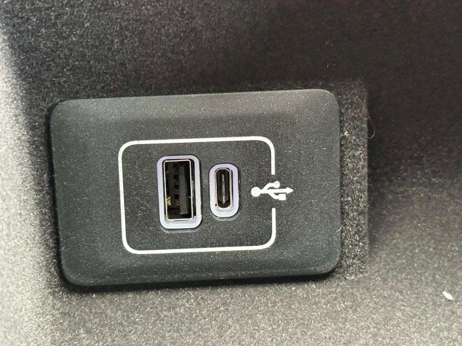 New 2026 Maserati Grecale Modena image 39