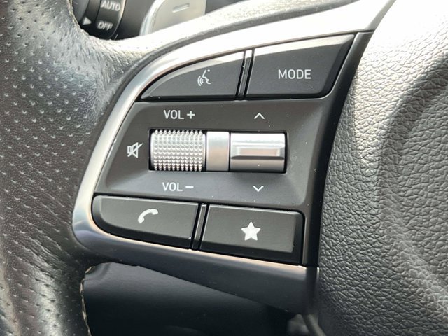 Used 2023 Genesis G70 2.0T image 19