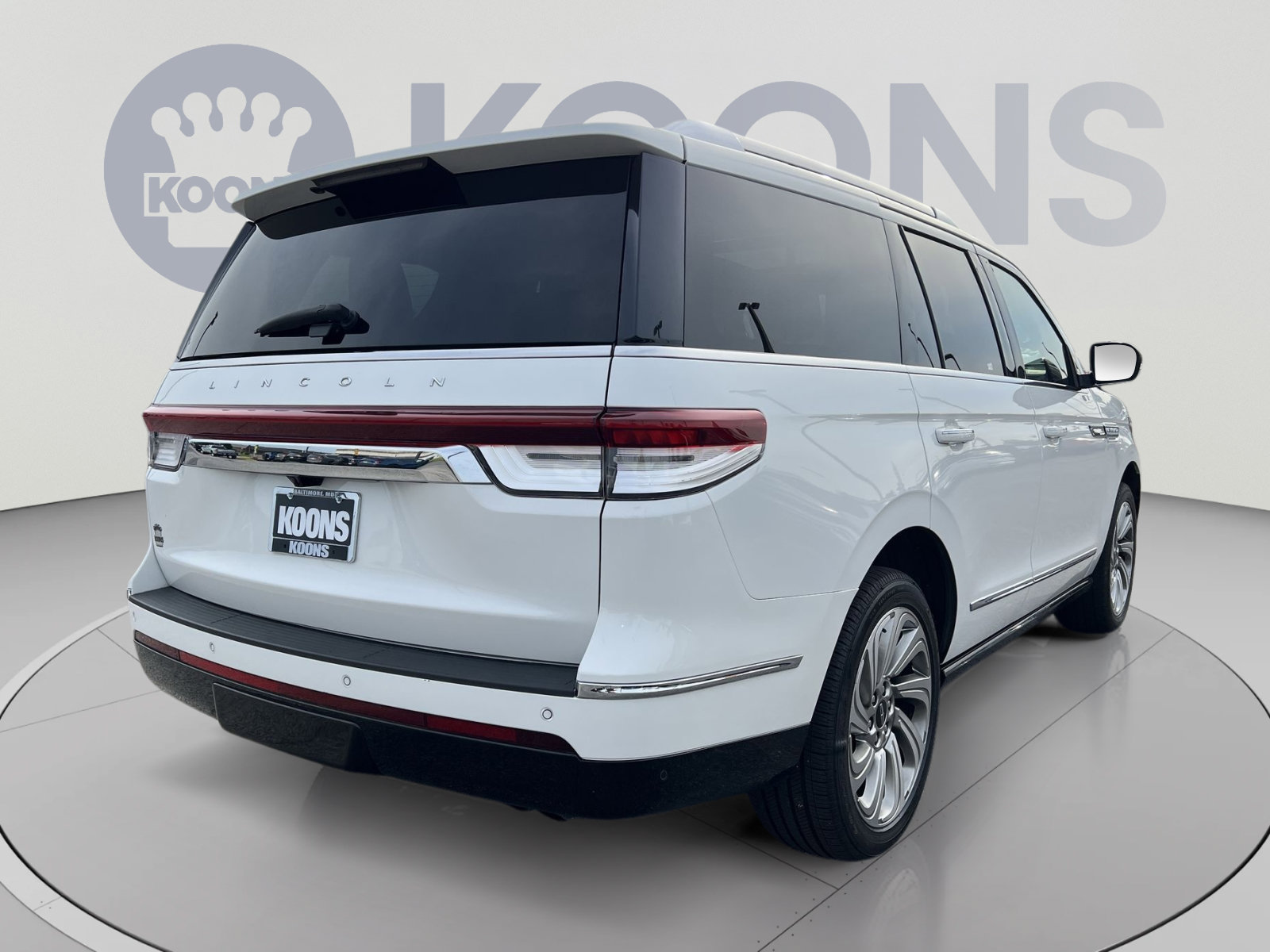 Used 2023 Lincoln Navigator Reserve AWD/4WD image 16
