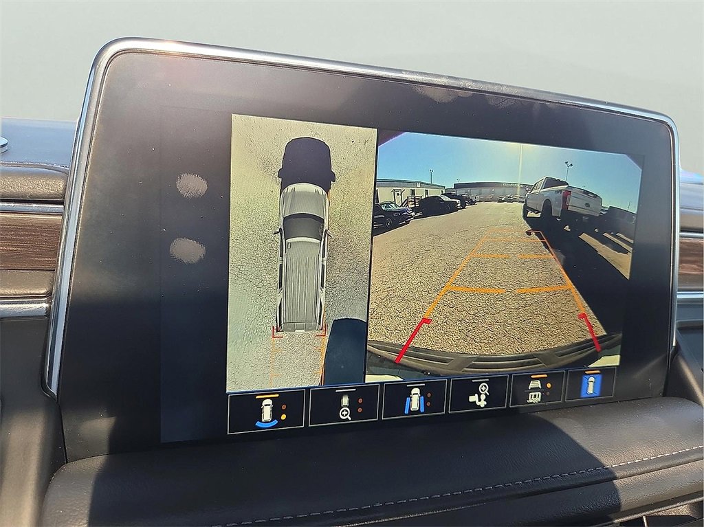 Used 2024 Chevrolet Tahoe Z71 w/ Luxury Package image 14