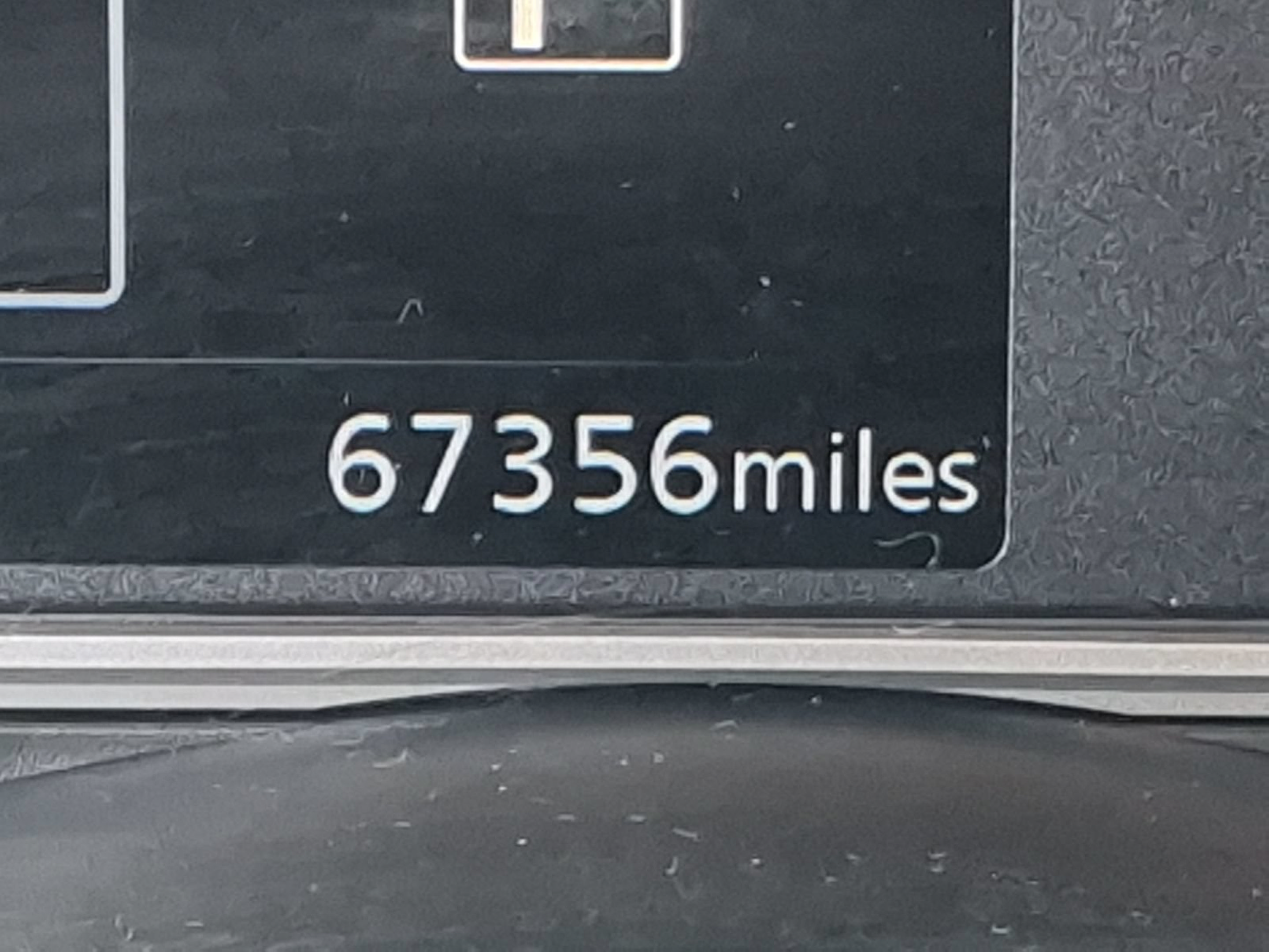 Used 2019 Nissan Kicks SR FWD image 28