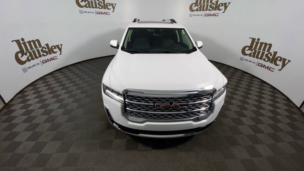 Certified 2023 GMC Acadia Denali w/ Denali Ultimate Package AWD/4WD image 3