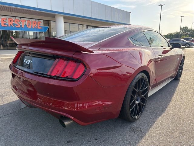 Used 2016 Ford Mustang GT RWD image 4