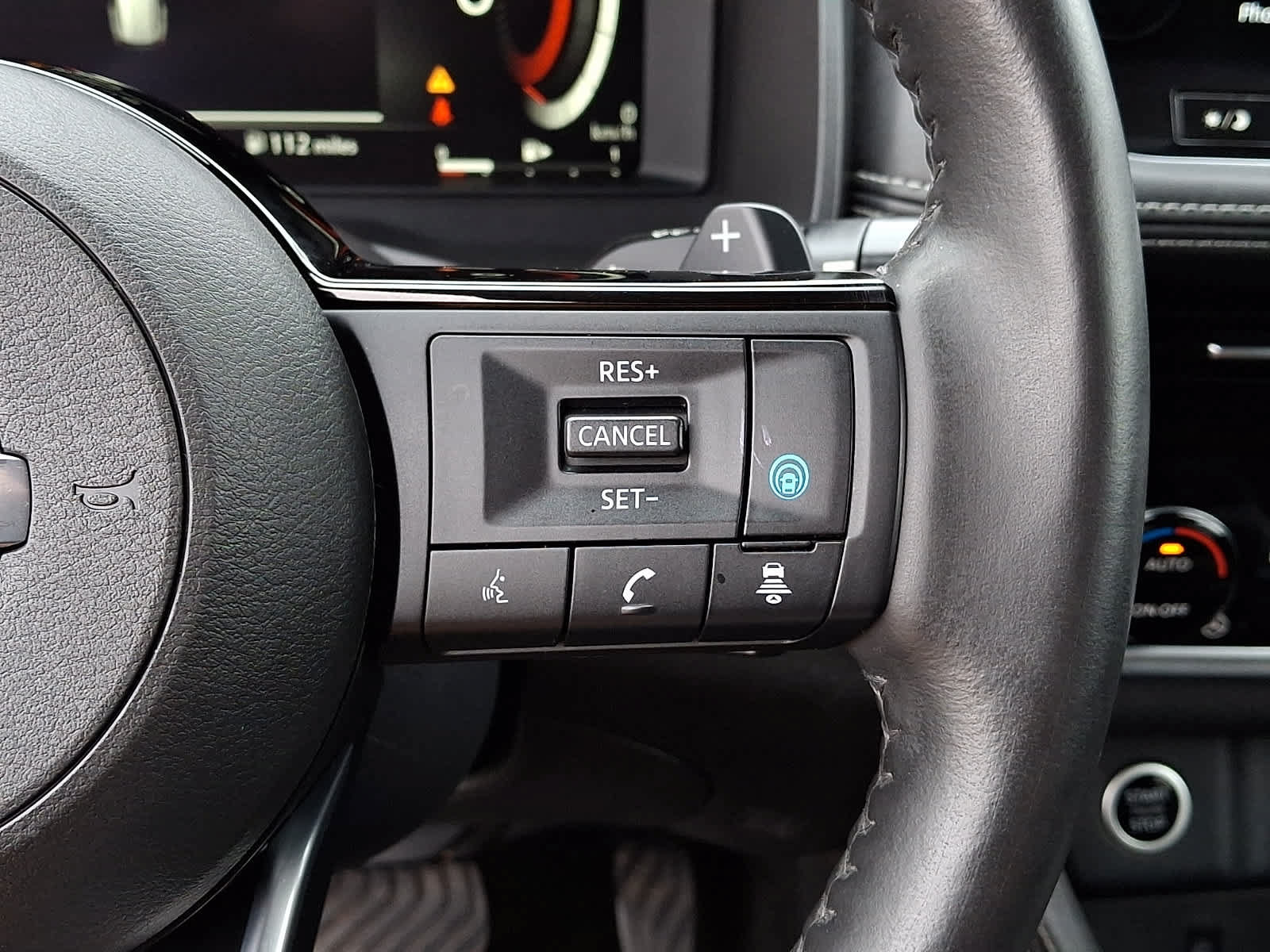 Used 2021 Nissan Rogue Platinum AWD/4WD image 25