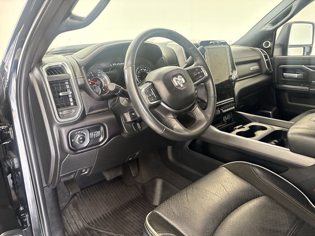 Used 2024 RAM 2500 Laramie w/ Night Edition AWD/4WD image 10