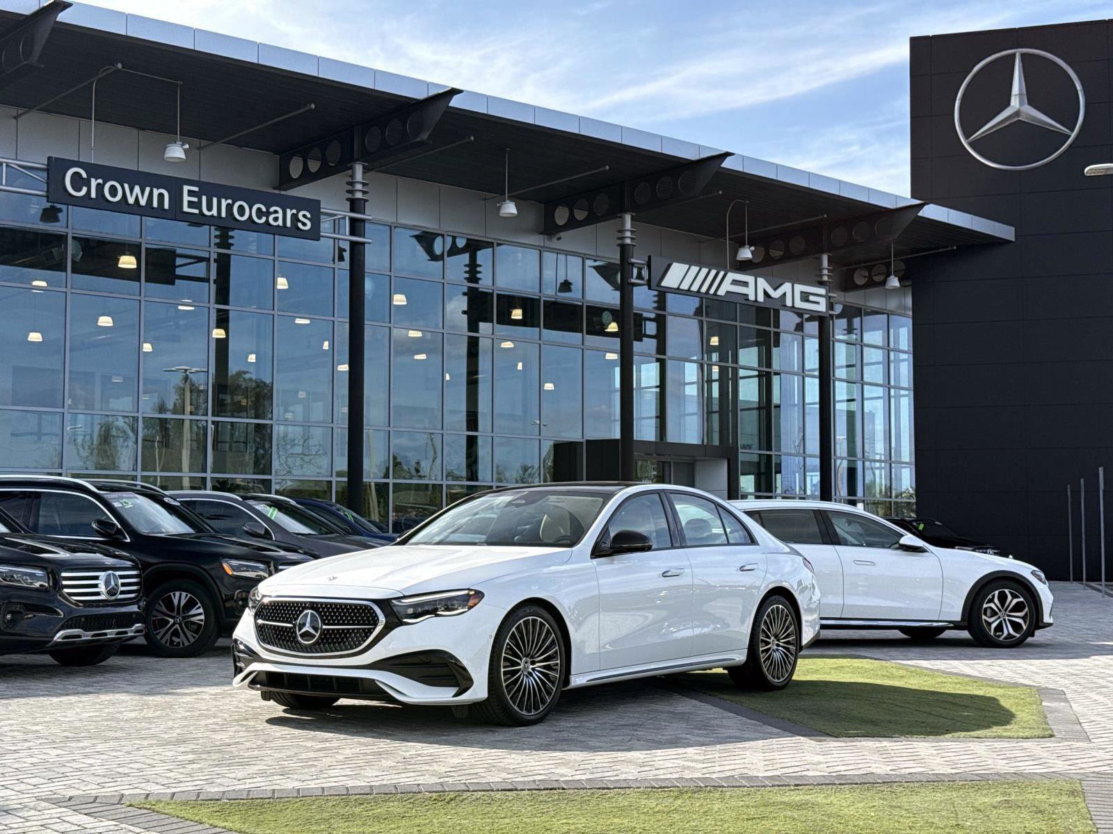 New 2026 Mercedes-Benz E 450 4MATIC Sedan image 1