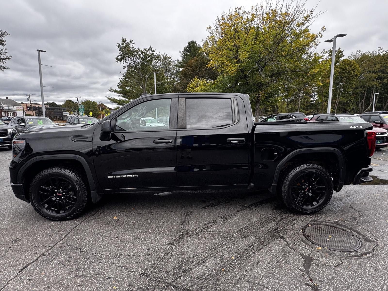 Certified 2023 GMC Sierra 1500 Pro w/ Graphite Edition AWD/4WD image 4