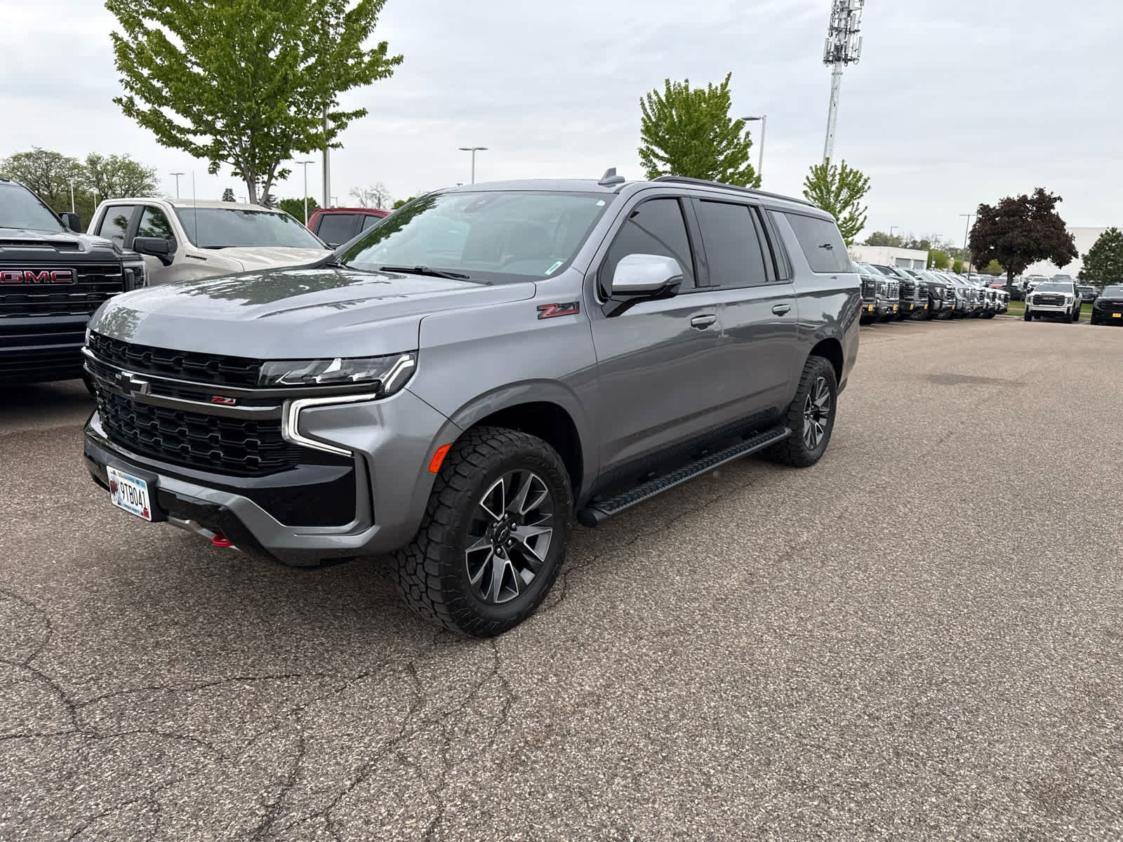 Used 2022 Chevrolet Suburban Z71 w/ Off-Road Capability Package AWD/4WD image 3