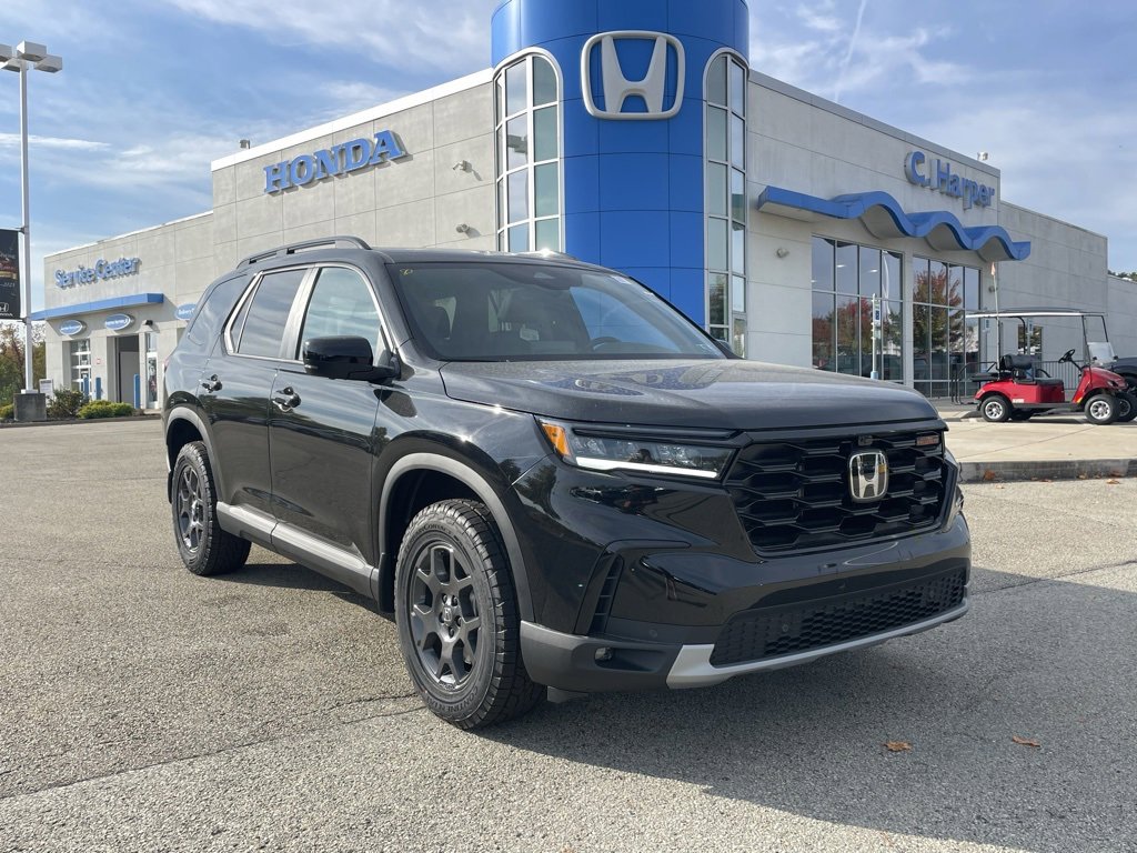 New 2025 Honda Pilot TrailSport